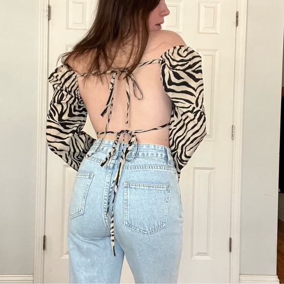 SHEIN | Zebra Backless Top - Picture 5 of 5